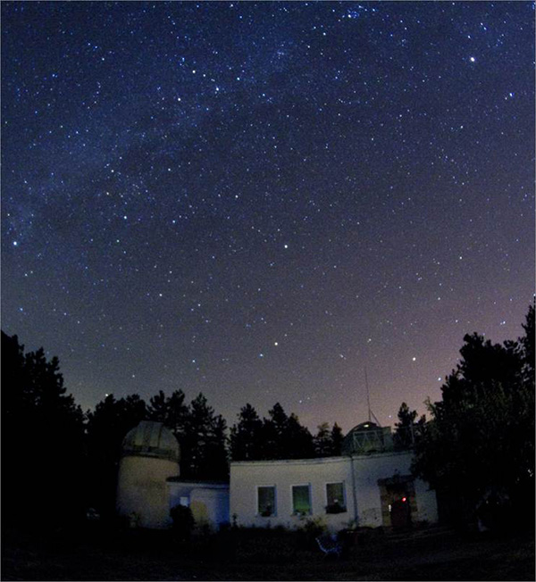 Description: ao_bel_files\AO_Bel_noshtna_RGB-colors_23x25cm_240dpi.jpg